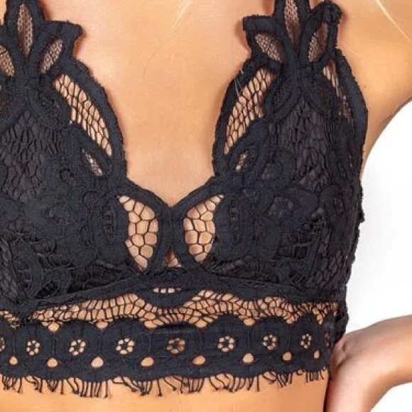 Francescas’s Collections Lauren Lace Bralette - Picture 7 of 7